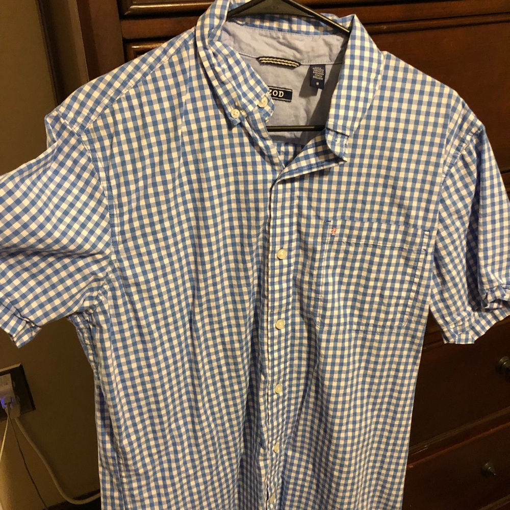 NWOT Men’s Izod Size M Short-Sleev button down